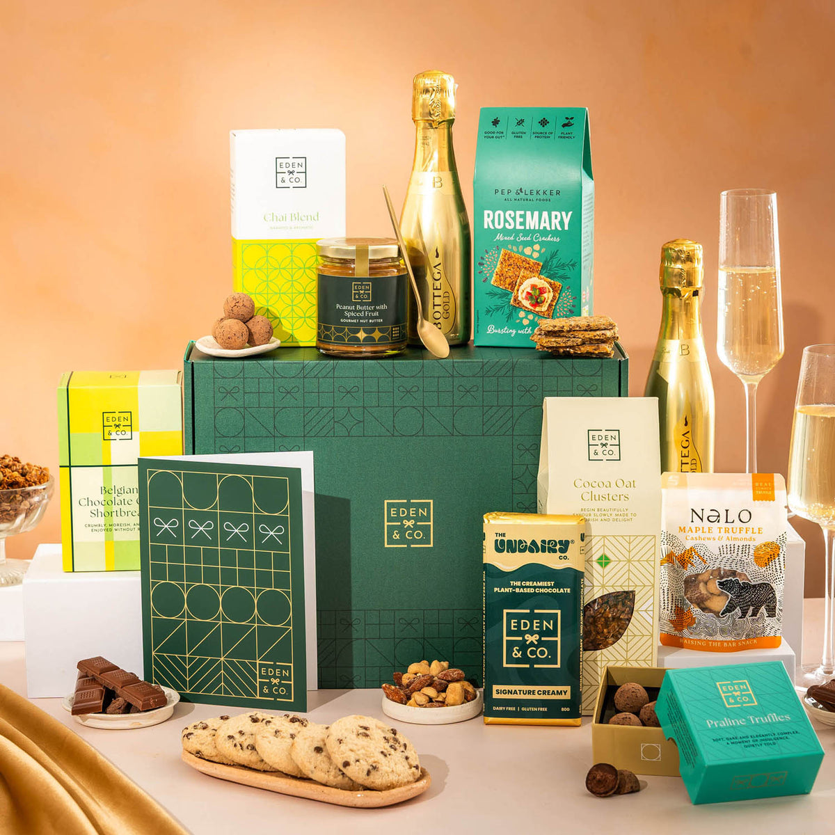 Make them feel valued with this luxury food hamper that turns your gift into a lasting memory